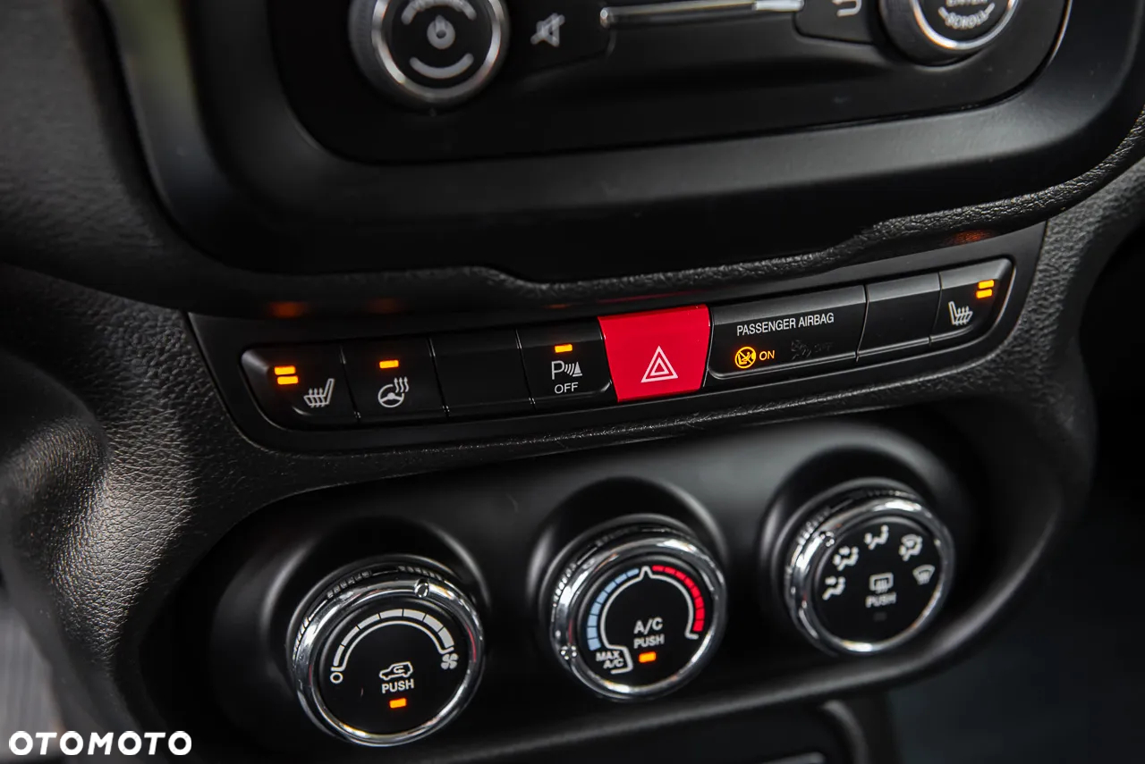 Jeep Renegade 1.4 MultiAir Limited FWD S&S - 26