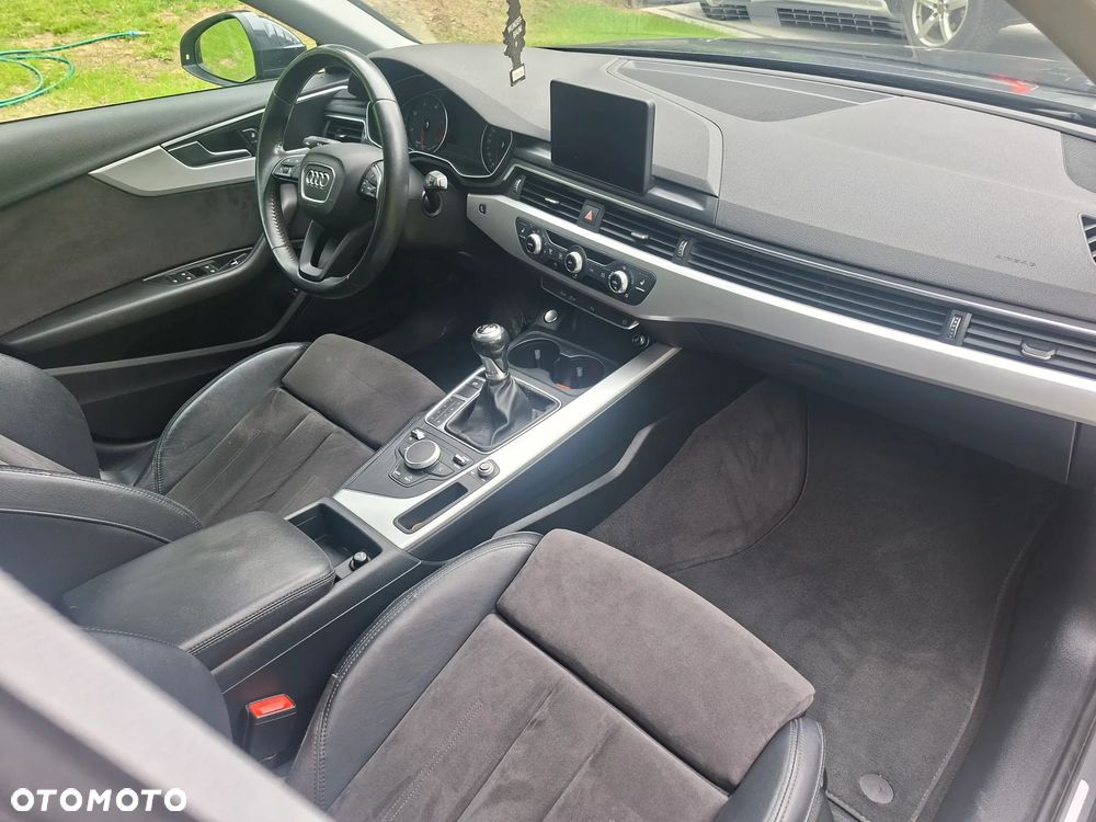 Audi A4 Avant 2.0 TDI ultra sport - 13