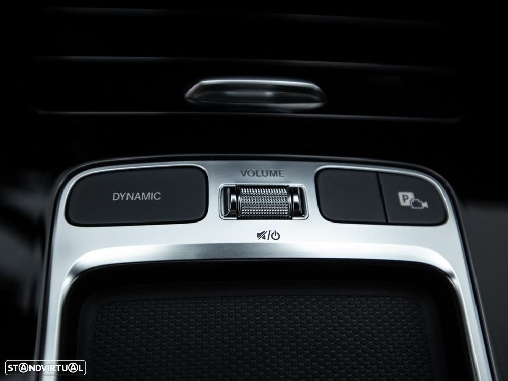 Mercedes-Benz CLA 180 d Shooting Brake AMG Line Aut. - 25