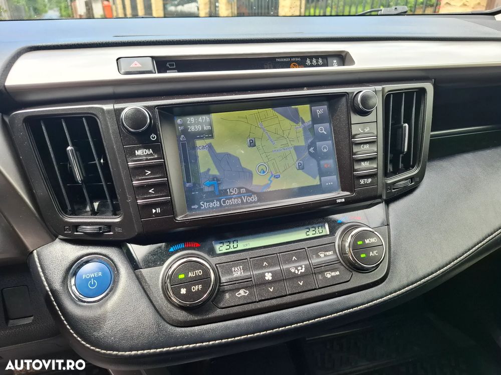 Toyota RAV4 2.5 VVT-i 4x4 Luxury - 14