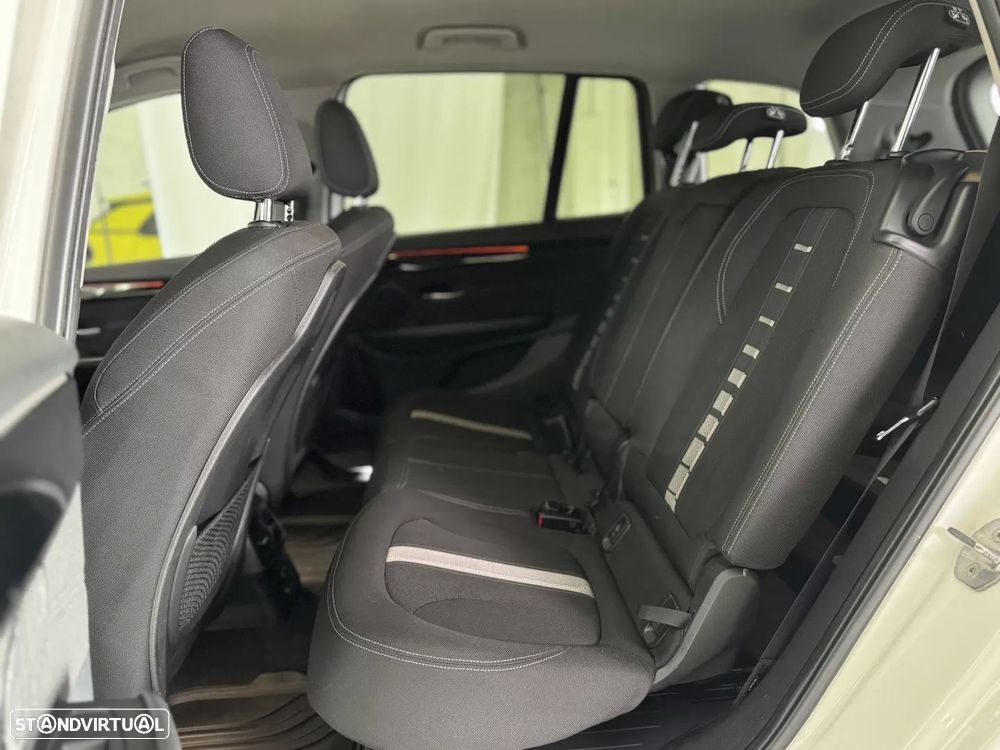 BMW 216 Gran Tourer d Line Sport - 25