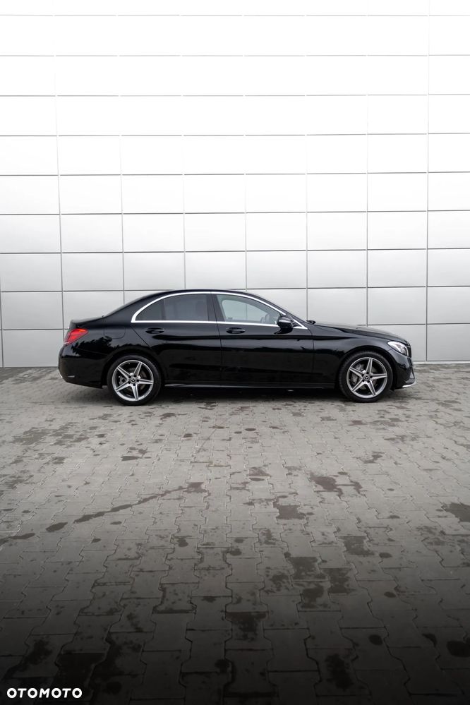 Mercedes-Benz Klasa C 200 4-Matic 9G-TRONIC - 3
