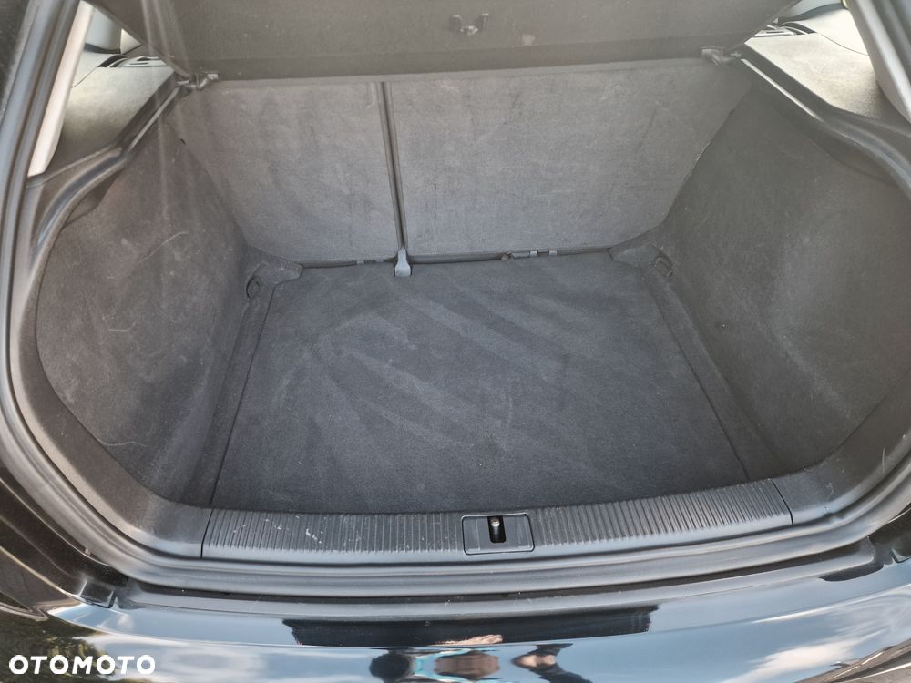 Audi A3 Sportback 1.6 Ambiente - 21
