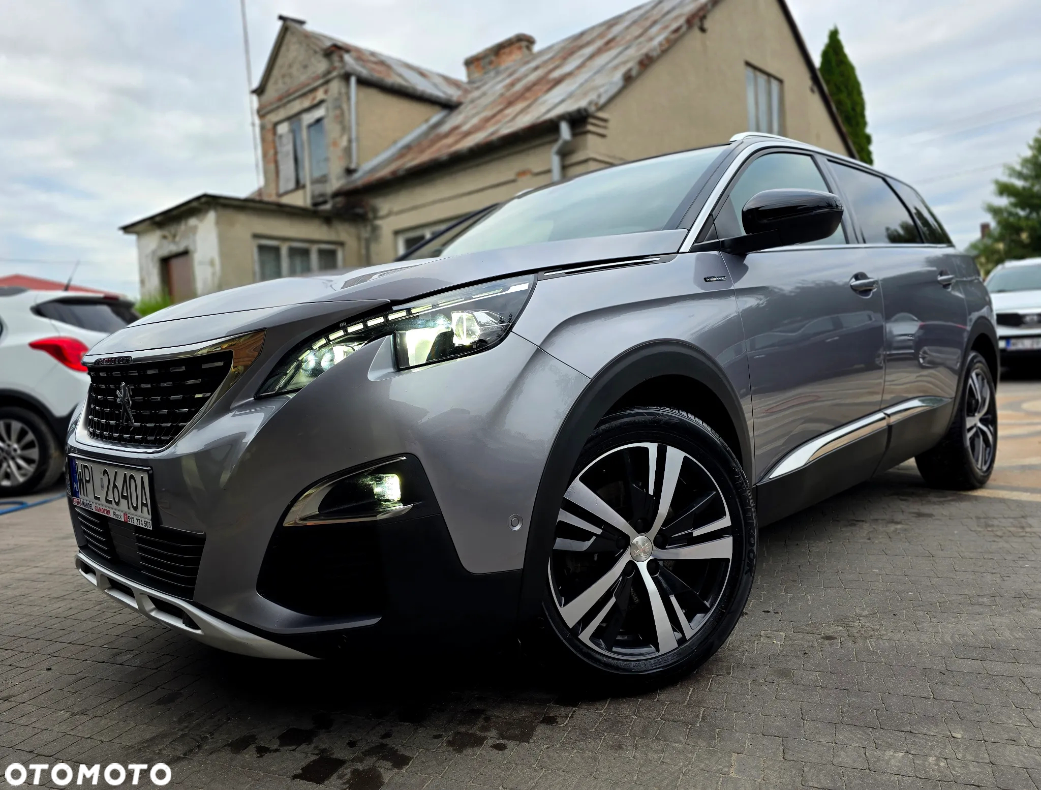 Peugeot 5008 - 3