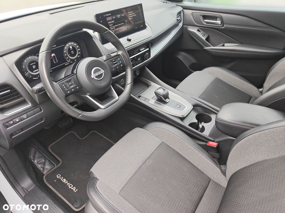 Nissan Qashqai 1.3 DIG-T mHEV N-Connecta Xtronic - 10