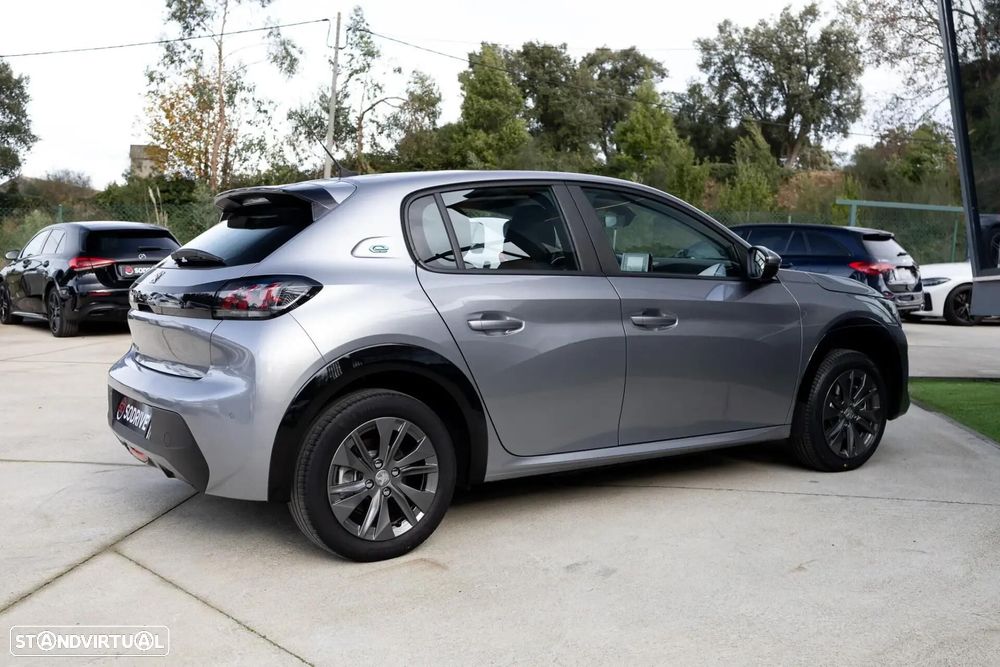 Peugeot e-208 50 kWh Allure - 32