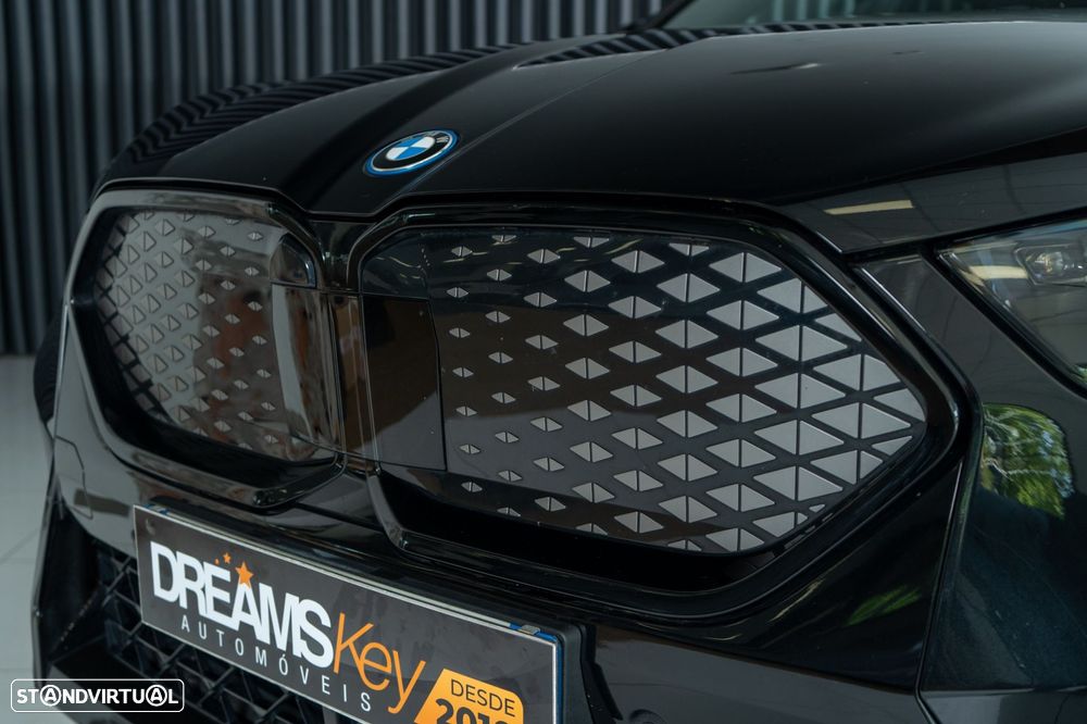 BMW iX2 eDrive20 Pack Desportivo M Pro - 10