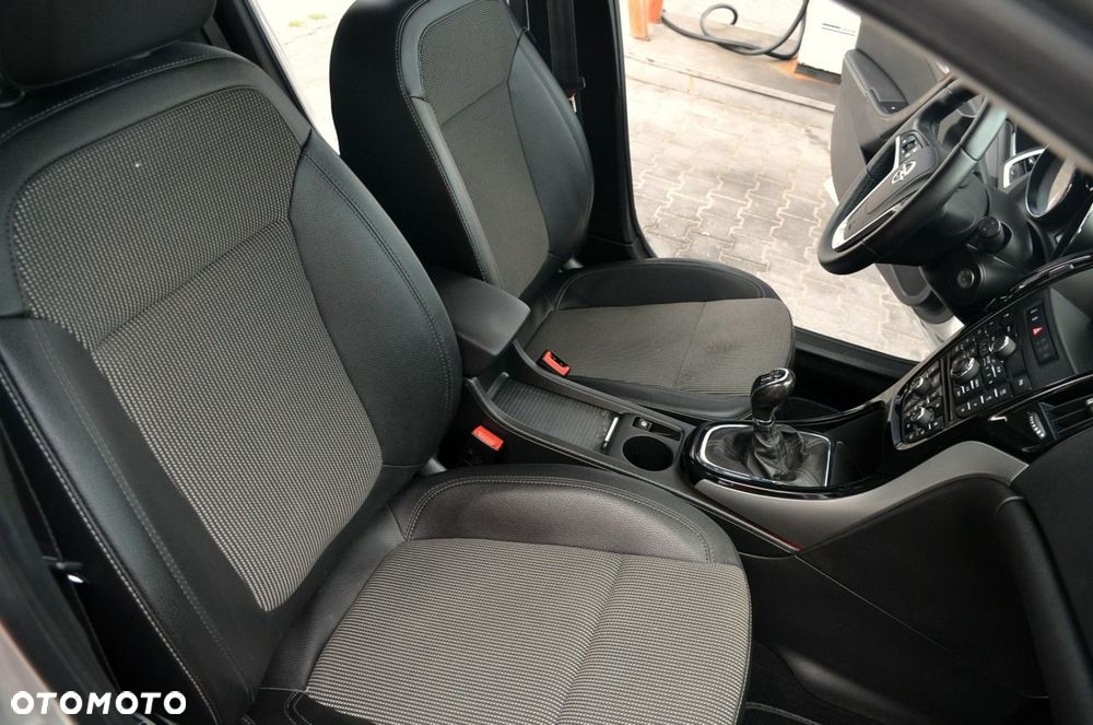 Opel Astra - 18