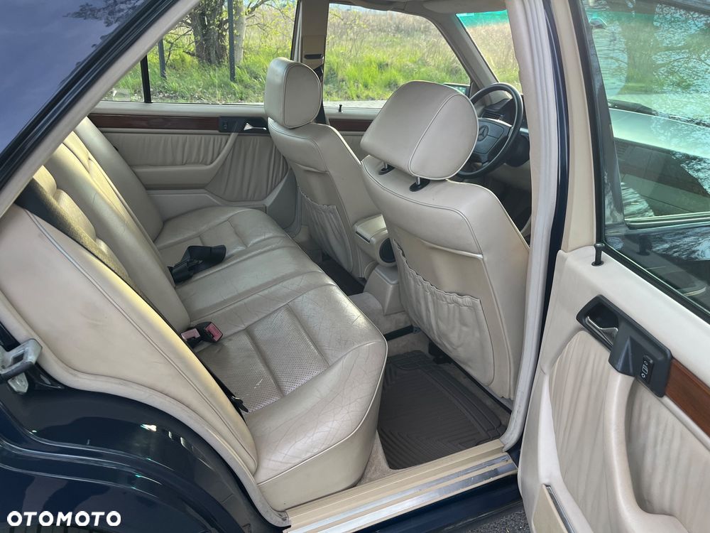 Mercedes-Benz Klasa E - 13