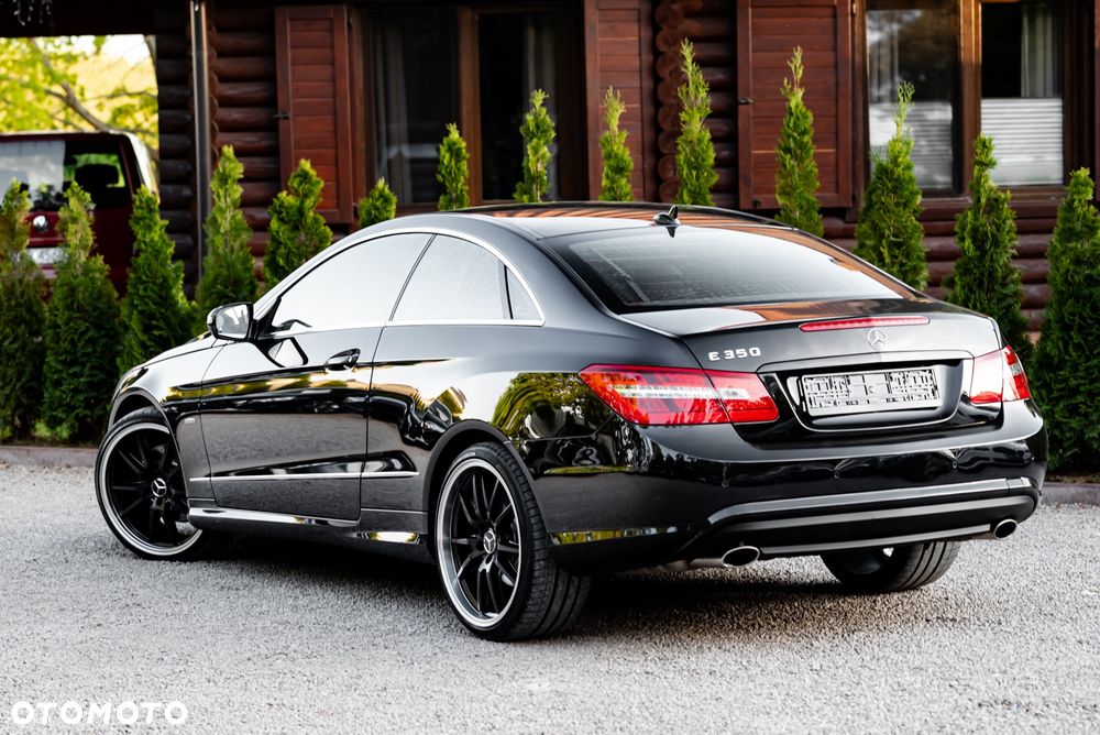 Mercedes-Benz Klasa E - 12