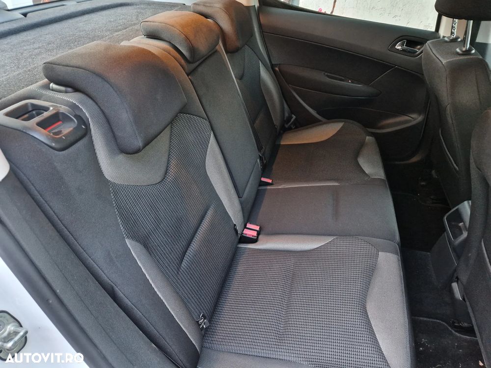 Peugeot 307 1.6 Confort Aut - 9