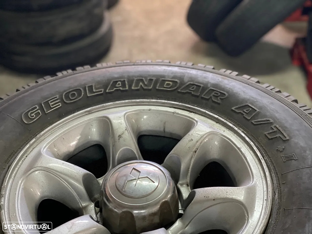 Jantes / Pneus Mitsubishi L200 31x10.50 R15 - 5