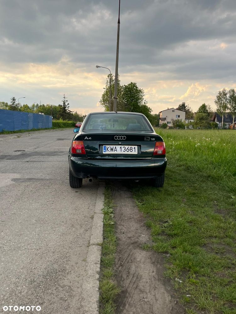 Audi A4 Limousine - 5