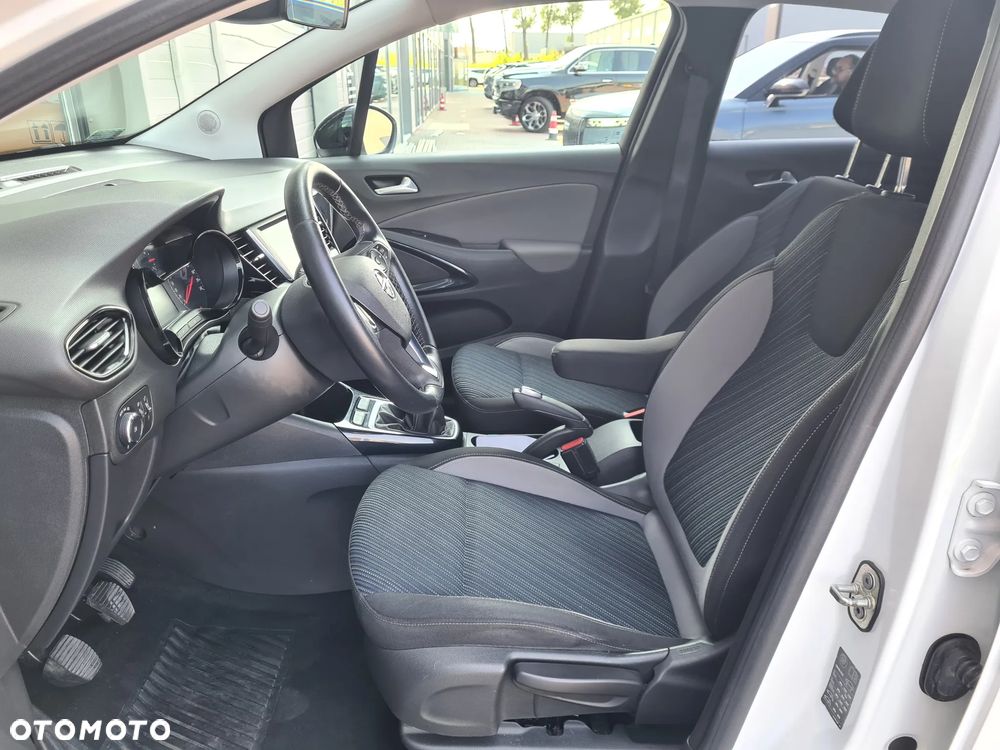 Opel Crossland X 1.2 120 Lat - 12