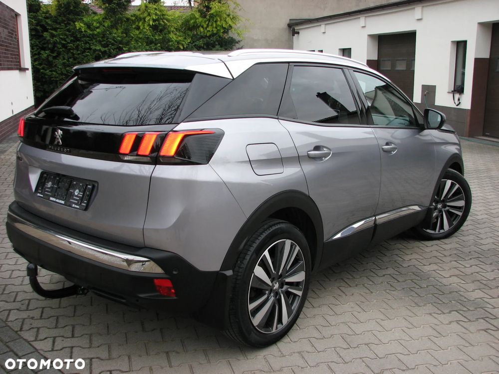 Peugeot 3008 2020 photo 2