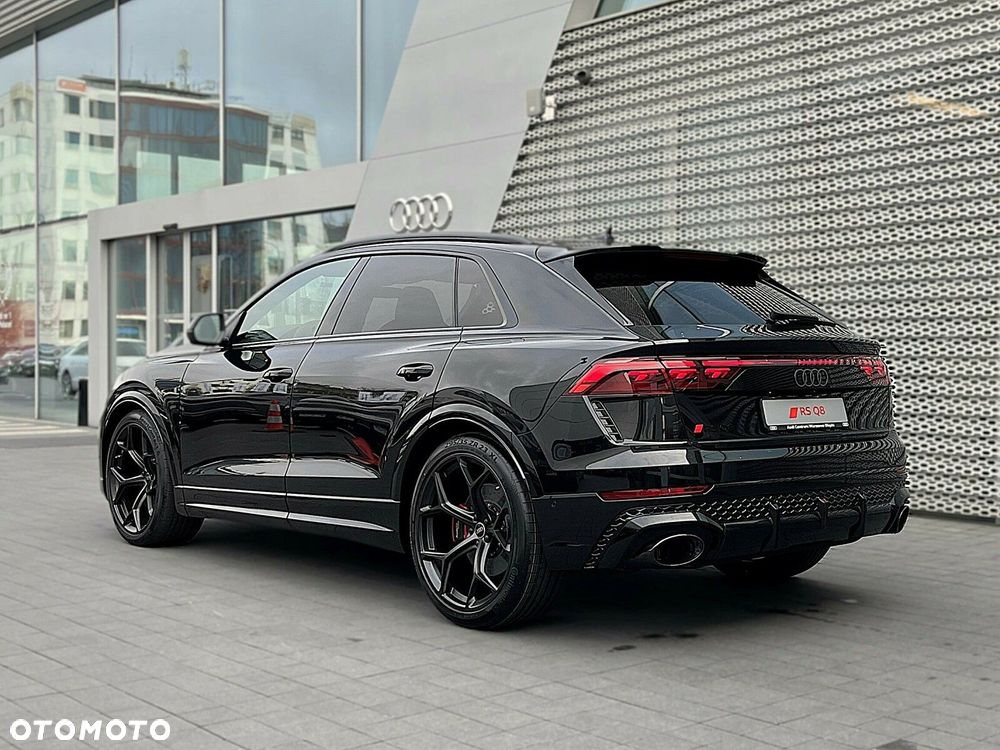 Audi RS Q8 - 30