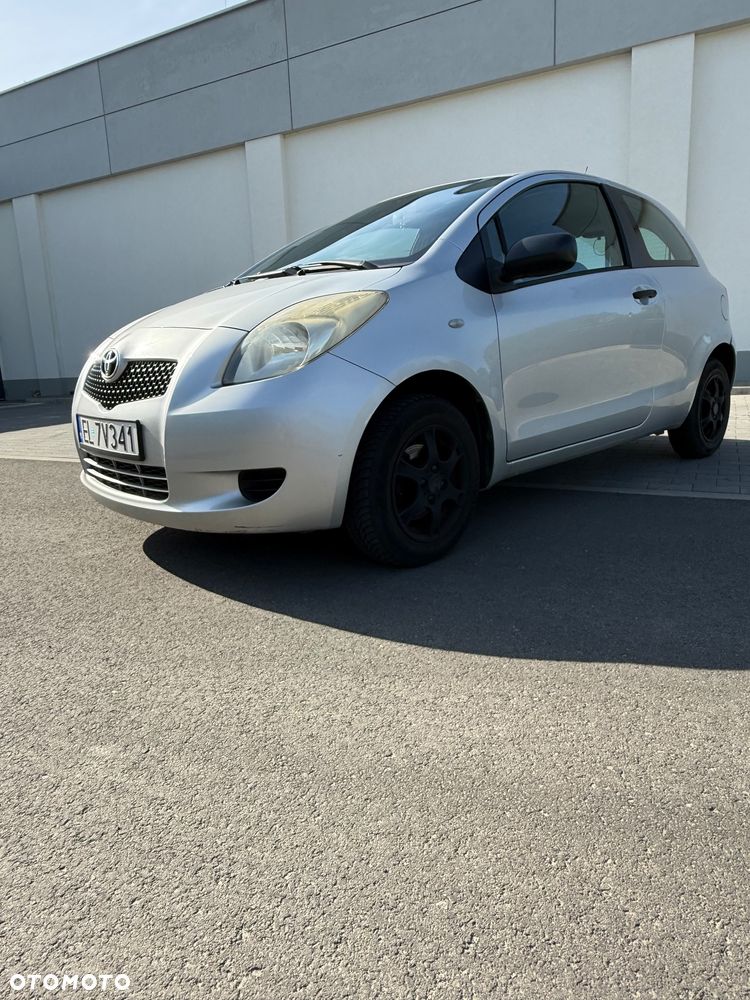 Toyota Yaris 1.0 Terra A/C - 2