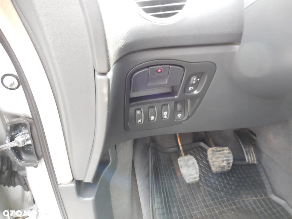 Renault Grand Espace - 25