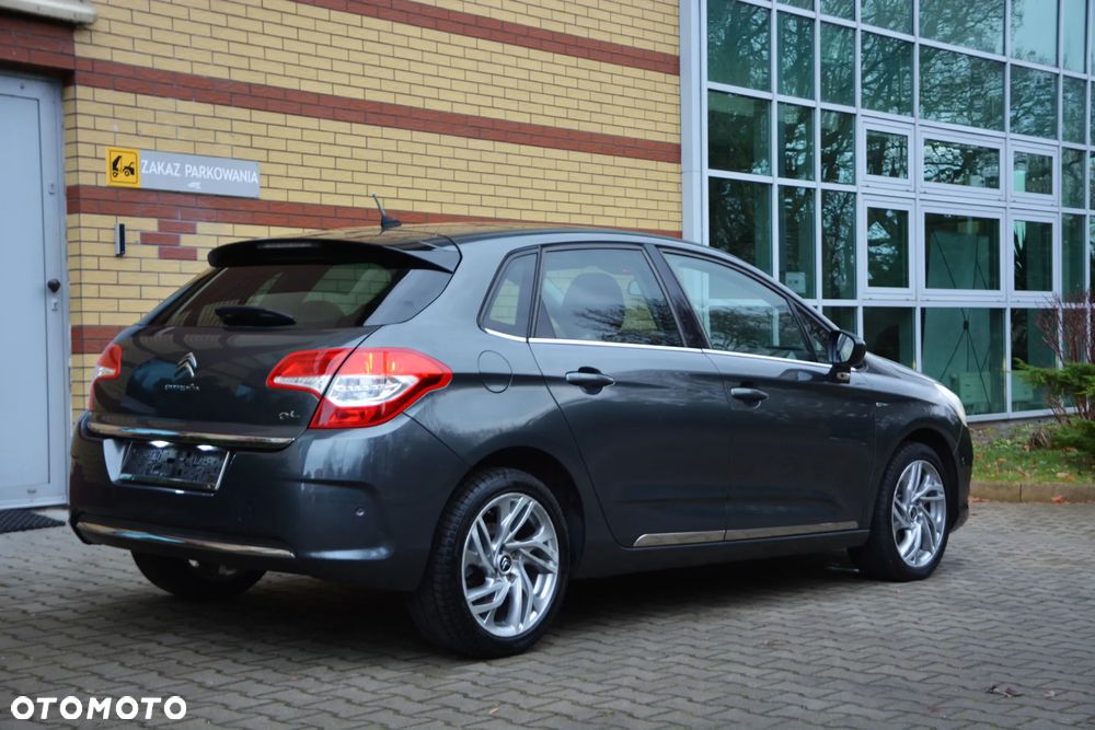 Citroën C4 HDi 150 Exclusive - 4