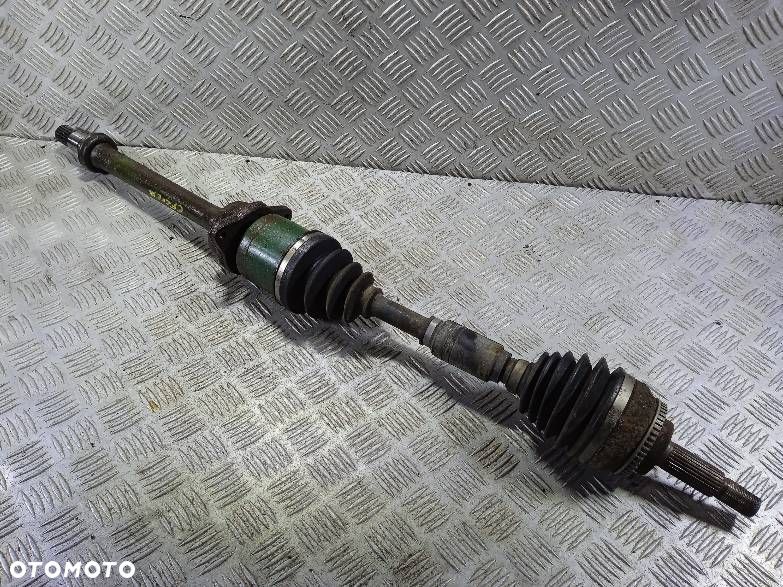 PÓŁOŚ PRAWA TOYOTA CELICA - 1