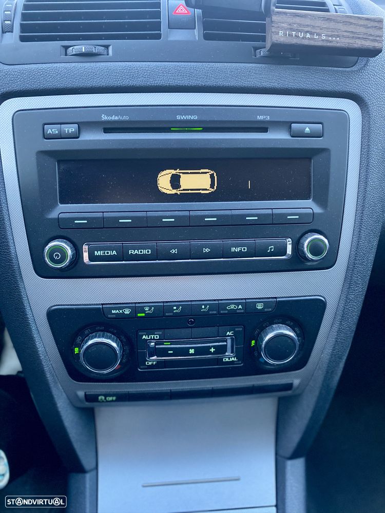 Skoda Octavia Break 1.6 TDi Elegance DSG - 13