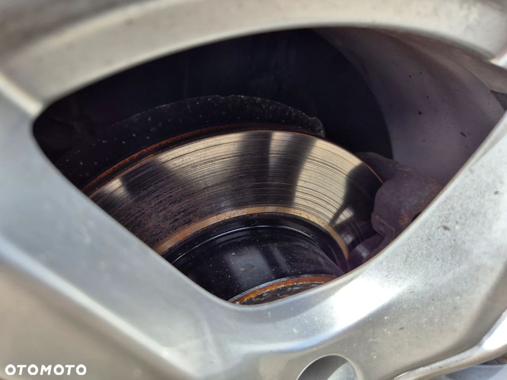 BMW Seria 3 318d DPF Edition Lifestyle - 9