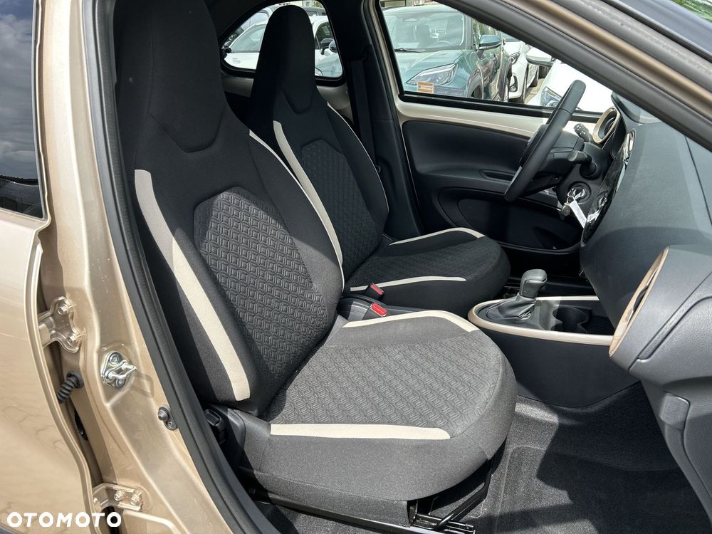 Toyota Aygo X 1.0 VVT-i Style CVT - 19