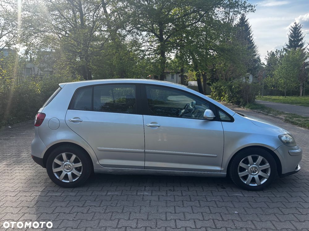 Volkswagen Golf 1.9 TDI Comfortline DSG - 12