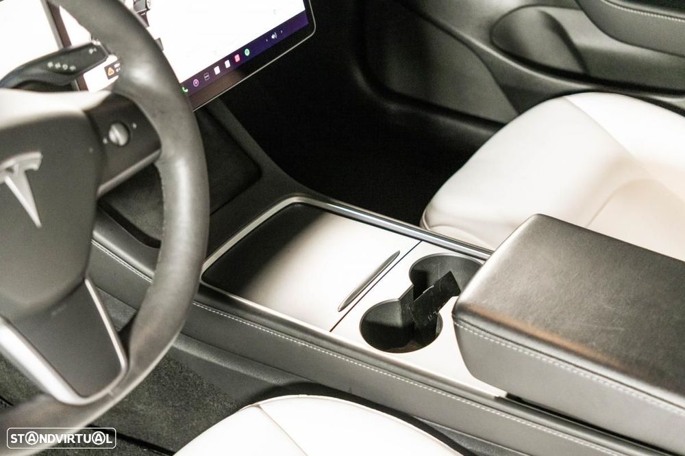 Tesla Model 3 Long Range AWD Dual Motor - 24