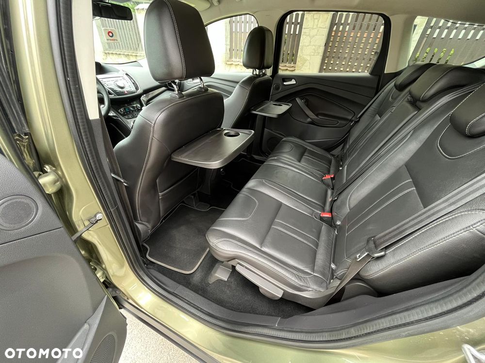 Ford Kuga 2.0 TDCi 4x4 Titanium - 17