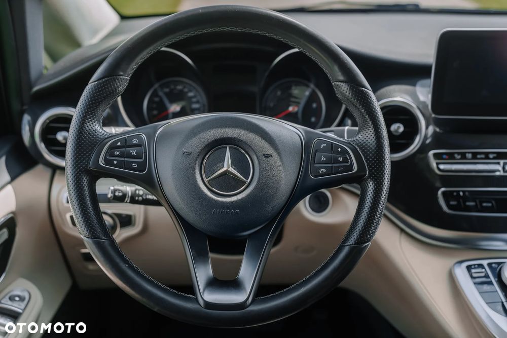 Mercedes-Benz Klasa V 250 (BlueTEC) d extralang 4Matic 7G-TRONIC - 11