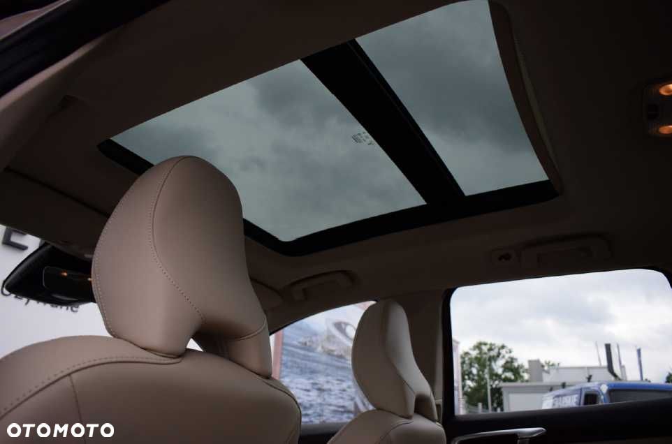 Volvo XC 60 - 6