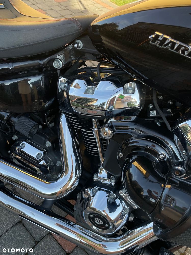 Harley-Davidson FXSB Breakout - 11