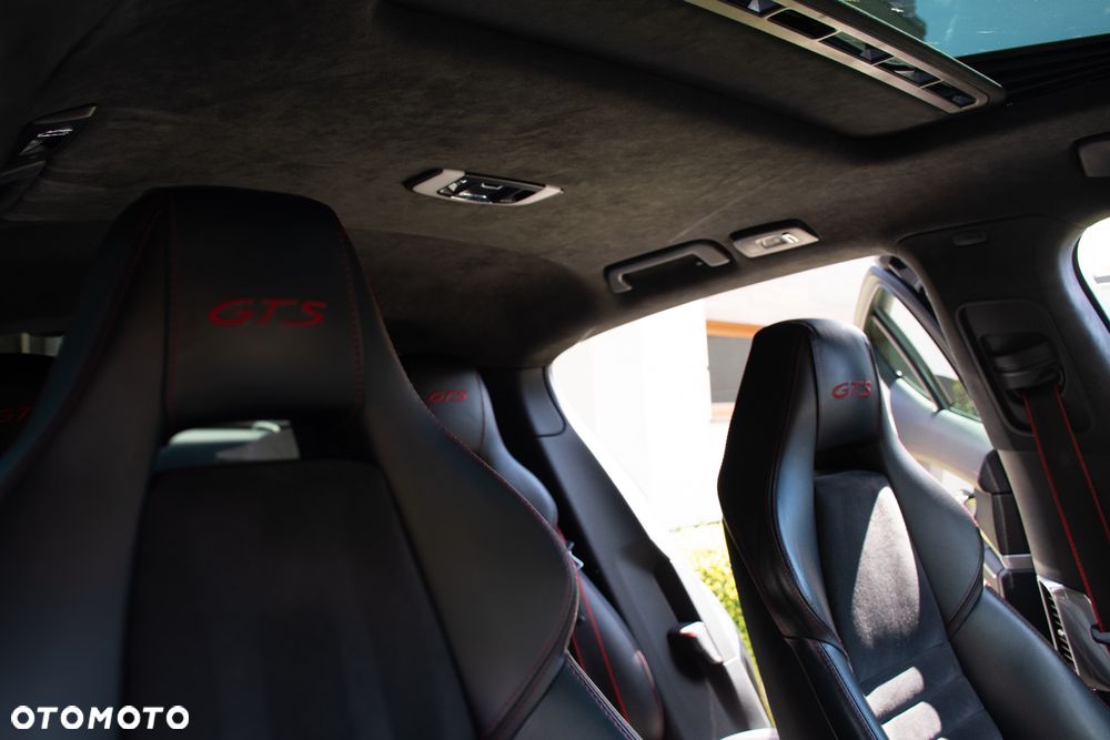 Porsche Panamera GTS - 13