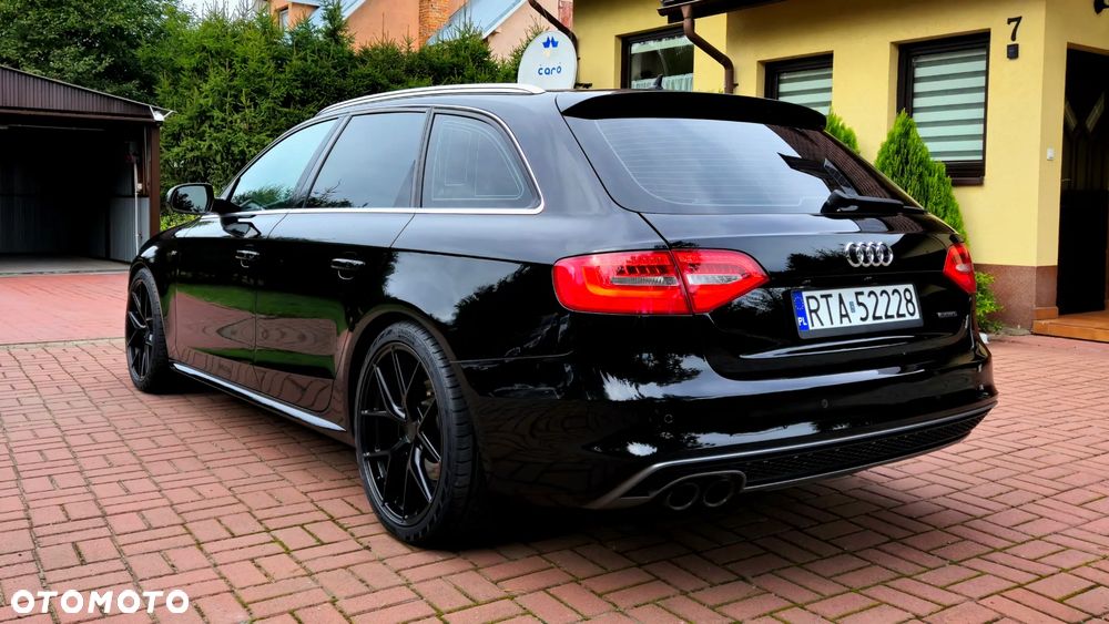 Audi A4 Avant 2.0 TDI Quattro S tronic - 5