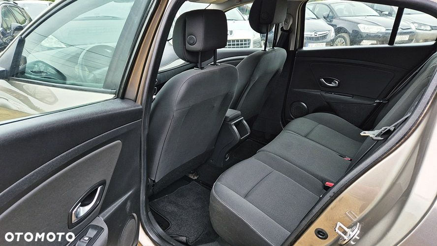 Renault Megane 1.6 16V 100 Expression - 30