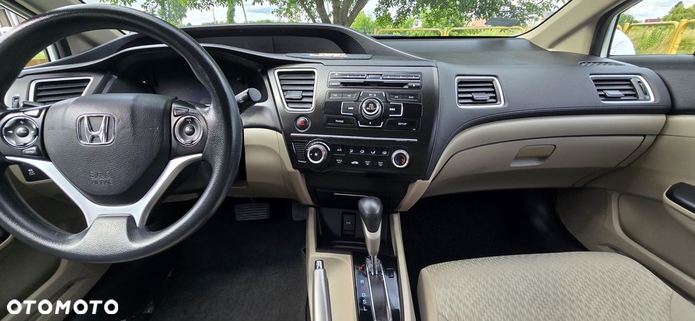 Honda Civic 1.8 Executive - 13