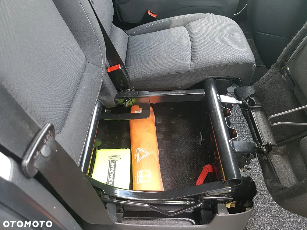 Renault TRAFIC - 19