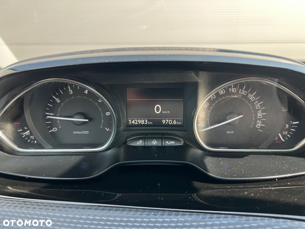 Peugeot 2008 PureTech 110 Stop&Start Crossway - 25