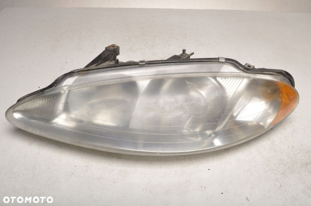 CHRYSLER INTREPID LAMPA LEWA PRZEDNIA EUROPA - 1
