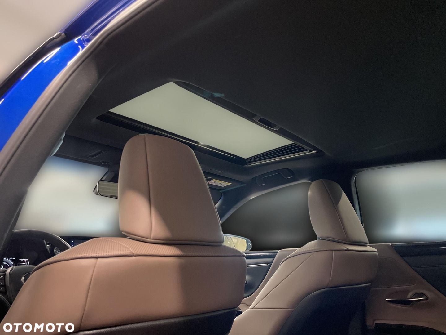 Lexus ES 300h F Sport Design - 27
