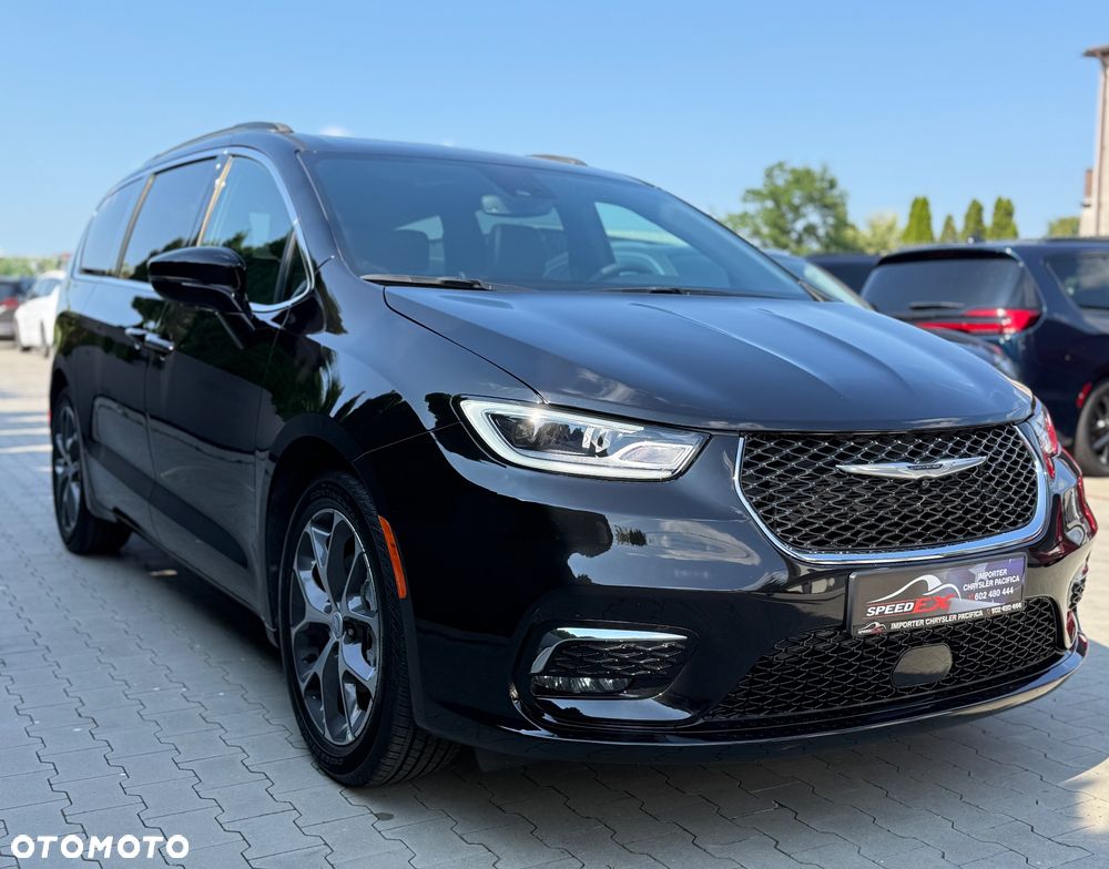 Chrysler Pacifica - 6