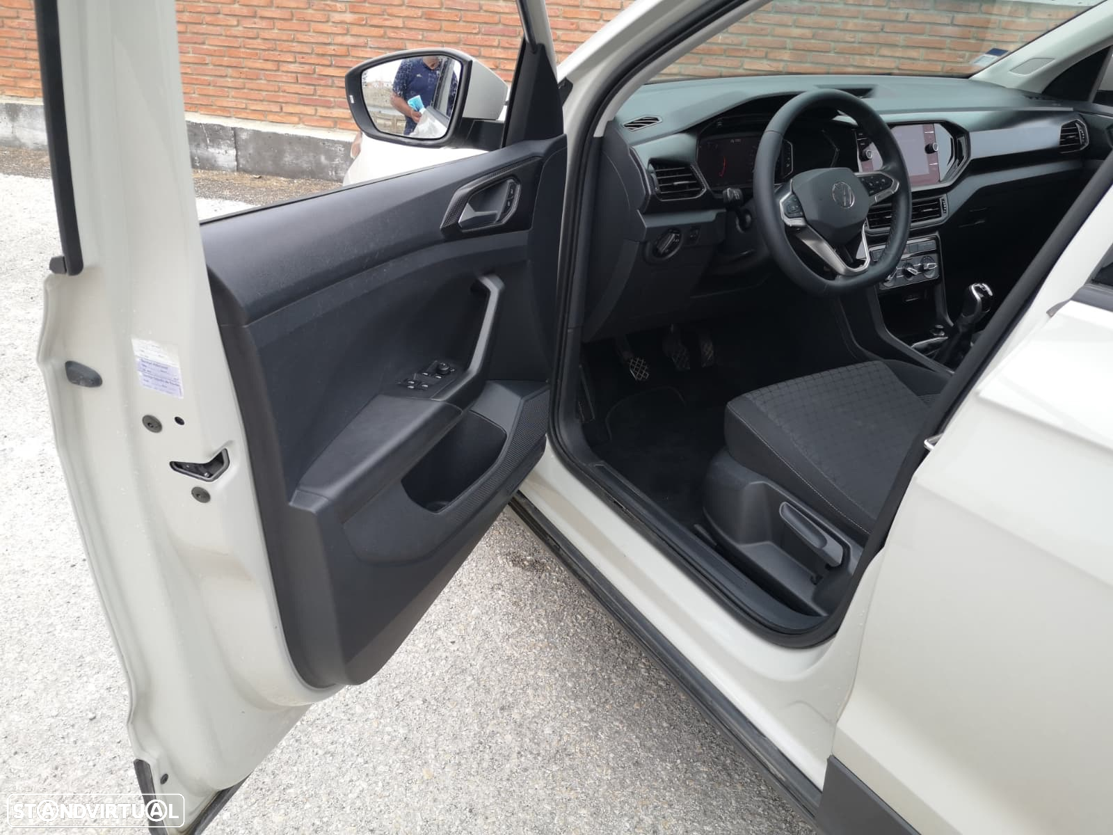 VW T-Cross 1.0 TSI Life - 5