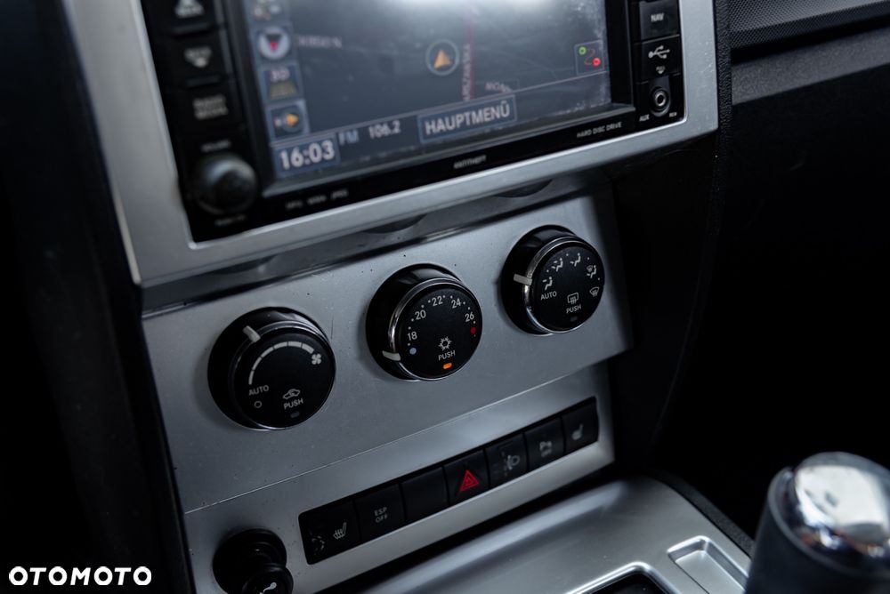 Dodge Nitro 4.0 Automatik R/T - 35