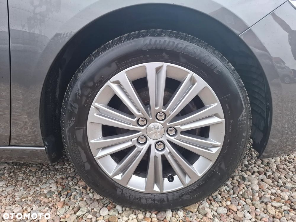 Peugeot 308 1.5 BlueHDi Allure S&S - 5