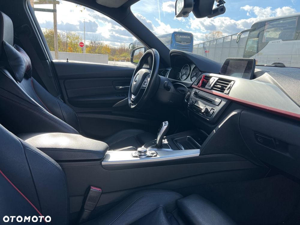 BMW Seria 3 328i Touring Sport-Aut Sport Line - 13