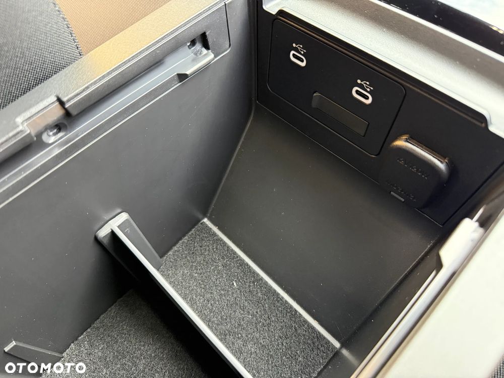 Mazda 3 e-SKYACTIV-X 2.0 M HYBRID HOMURA - 32