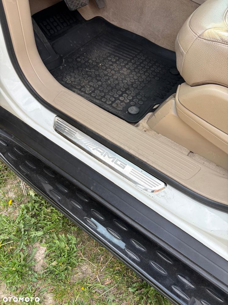 Mercedes-Benz ML - 13
