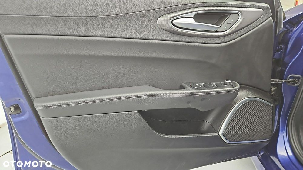 Alfa Romeo Giulia 2.0 Turbo Veloce Q4 - 10