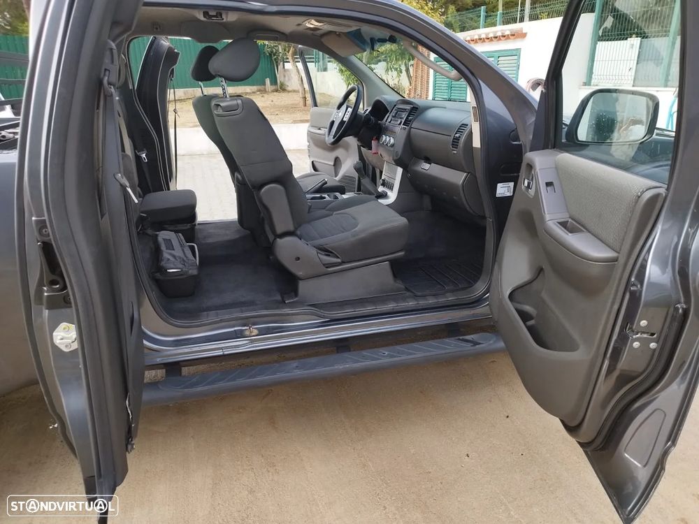Nissan Navara King Cab 2.5 Dci  190 Cv 4 Lugares 4X4 - 23
